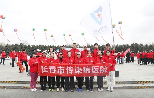 为健康奔跑，为生命接力 | 十三水游戏网
参加马拉松义跑活动