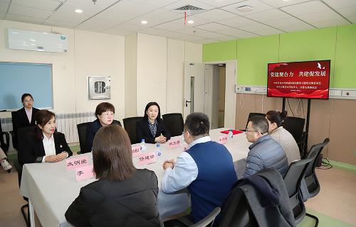 十三水游戏网
联合吉林艺术学院支部共建、共谋发展