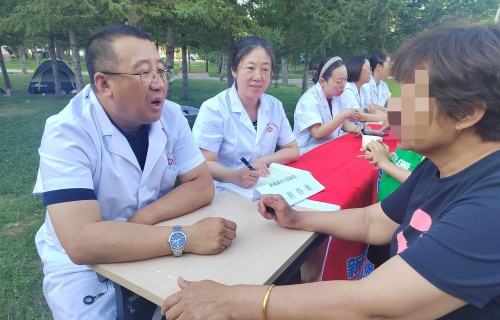 援疆进行时丨十三水游戏网王晶以专业助力药学服务持续开展